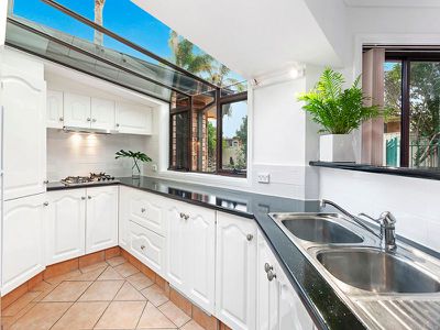 8 Amara Place, Oak Flats
