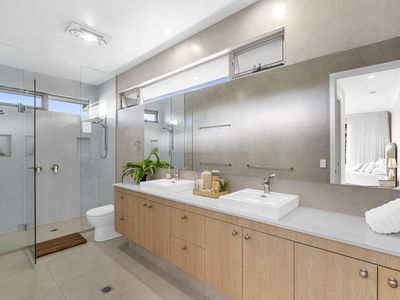 9 Apple Gum Place, Palmview