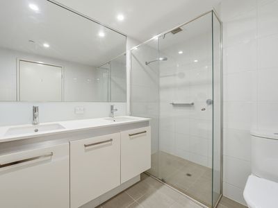 1401 / 30 The Circus, Burswood