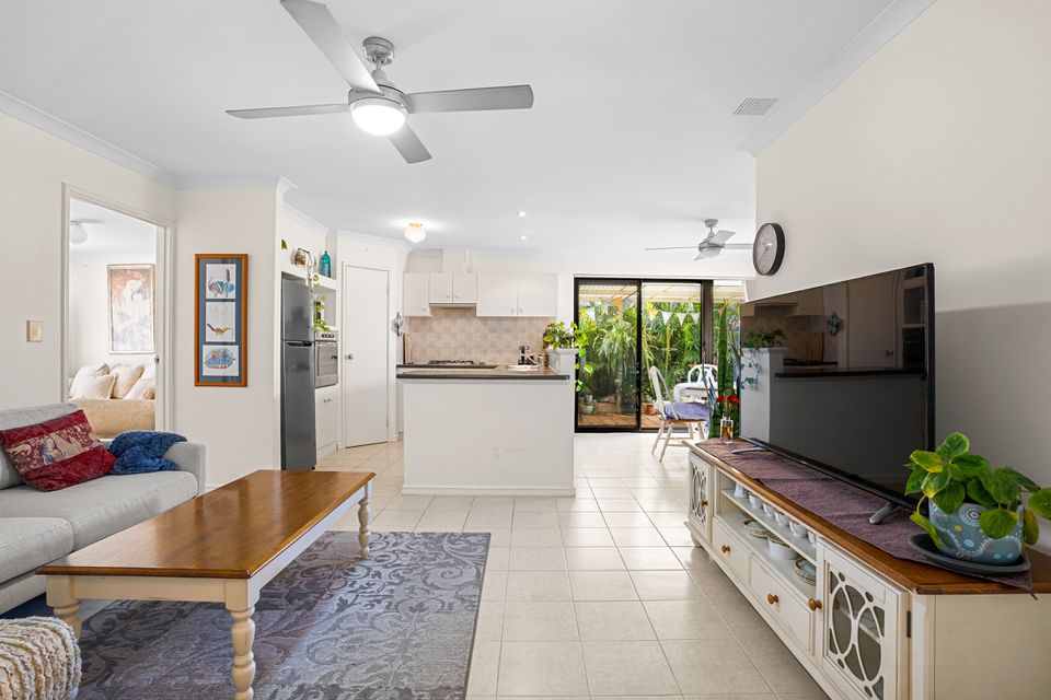 15 / 5 SAINTE MAXIME AVENUE, Port Kennedy