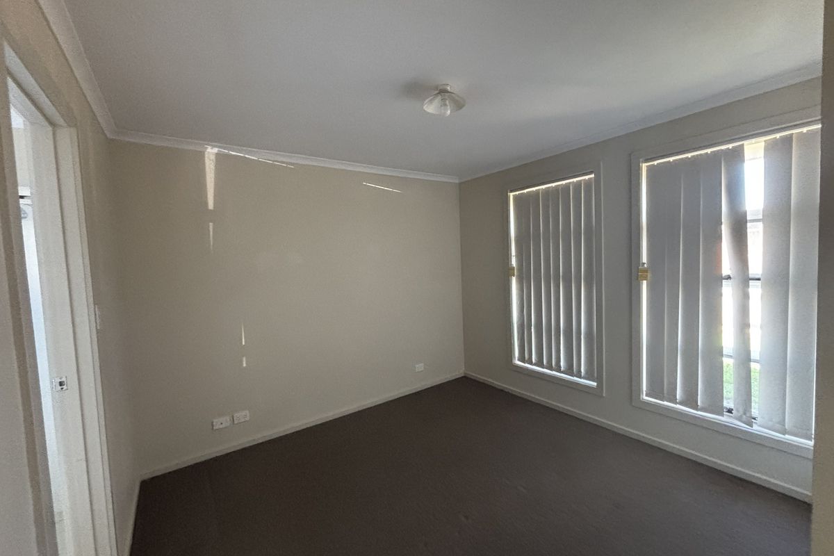 6 Foster Road, Andrews Farm