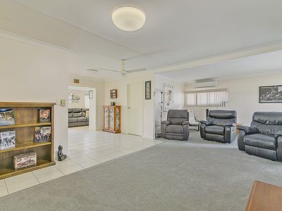 15 Valeena St, Rochedale South