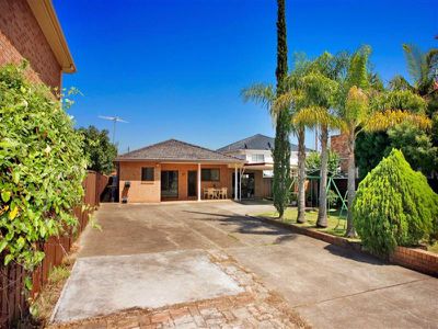 227 Waterloo Road, Greenacre