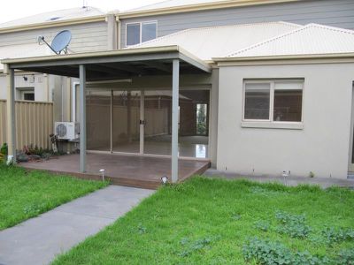 8 Shell Lane, Point Cook