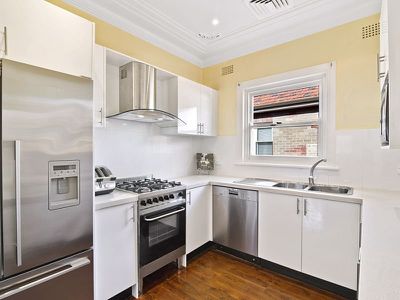 28 Middlemiss Street, Mascot