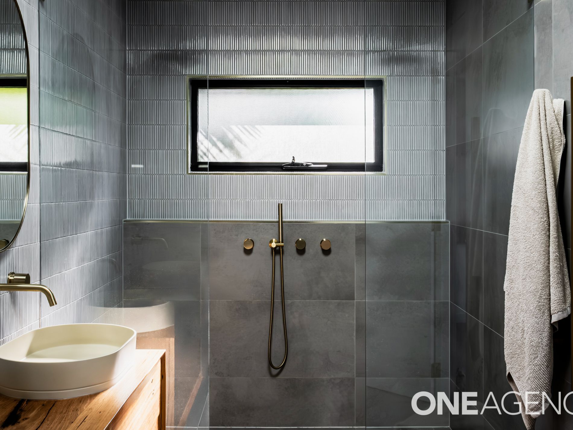 24 Matthew Street, Fairy Meadow