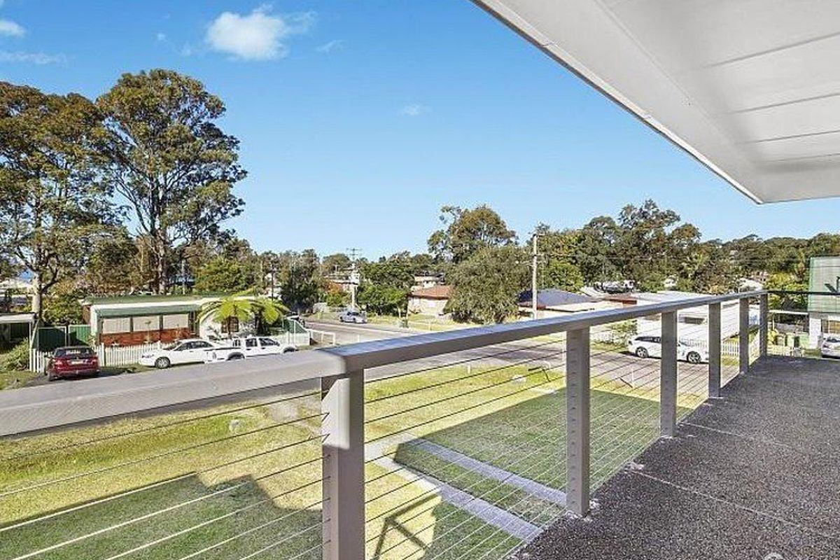 2 Grevillea Crescent, Berkeley Vale