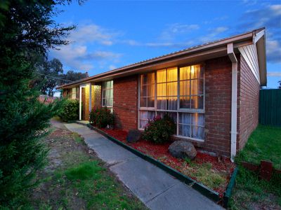 1 Sinclair Crt, Hampton Park