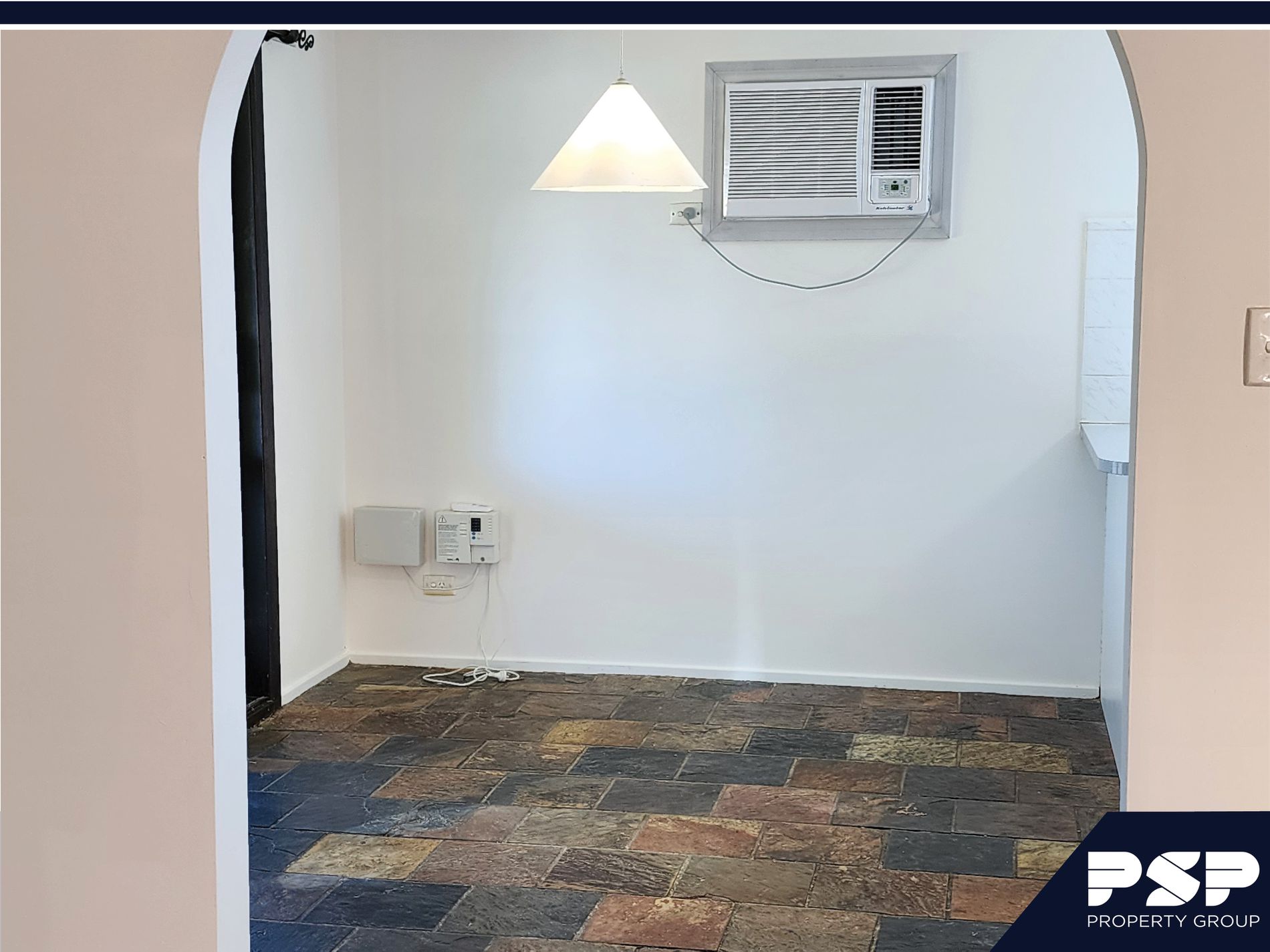 16 Quarbing Street, Werribee