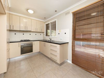 2 / 108 HUONS HILL ROAD, Wodonga