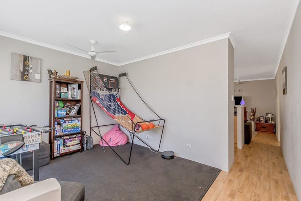 46 Wittecarra Crescent, Port Kennedy