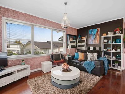 27A Makiri Street, Helensville