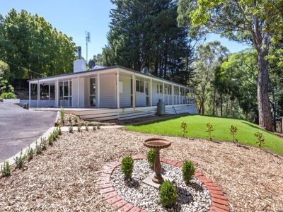 2 Anzac Road, Mount Macedon