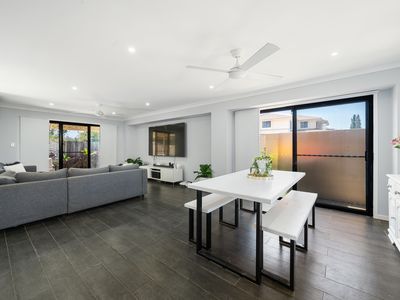 1 / 2 Tuition Street, Upper Coomera