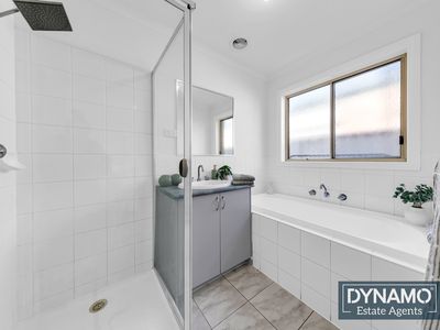 15 Bathurst Close, Craigieburn