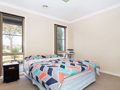 12 Kingbird Avenue, Tarneit