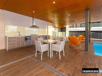 59 / 172 Railway Parade, West Leederville