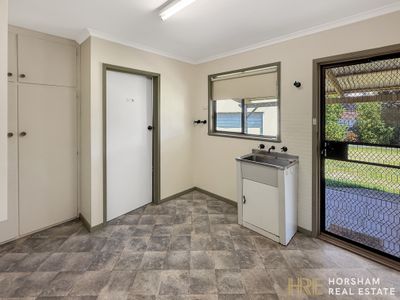 11 Dougherty Street, Horsham