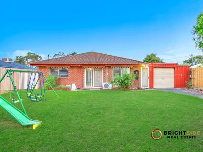 13 Caroline Crescent, Cranbourne West