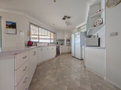 10 Poole Boulevard, Swan Hill