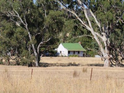 30 North Creek Road, Merton