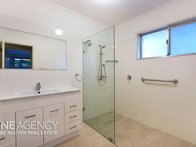 30 Davey Street, Rochedale South