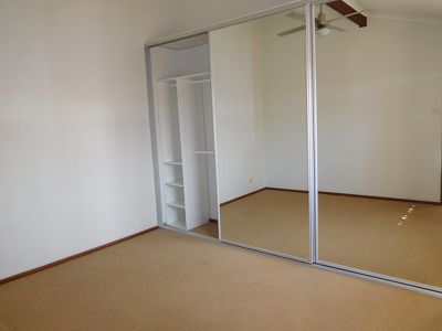 3 / 23-25 William, Lurnea
