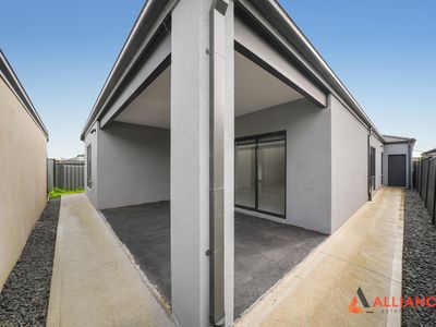 48 Railway Parade, Kalkallo