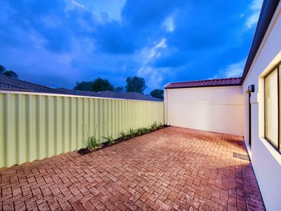2 / 54 Calais Road, Scarborough