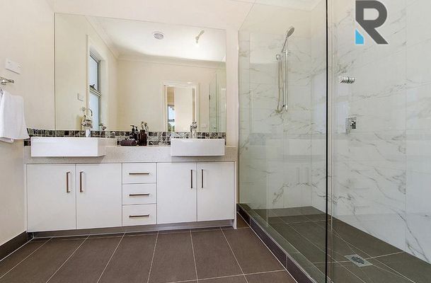 96 Frontier Avenue, Greenvale