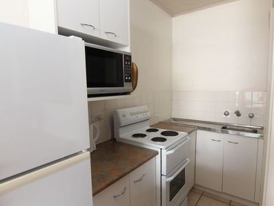 2 / 2-6 North Street, Forster