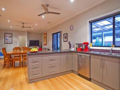 4 Elwood Drive, Bendigo
