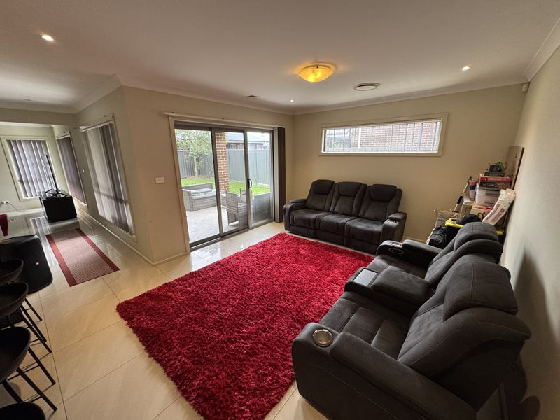 73 Jamboree Avenue, Leppington