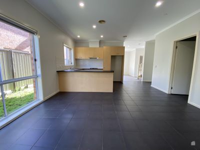 17/51-55 Tullidge Street, Melton