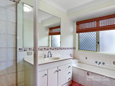 86 Woodcrest Way, Springfield
