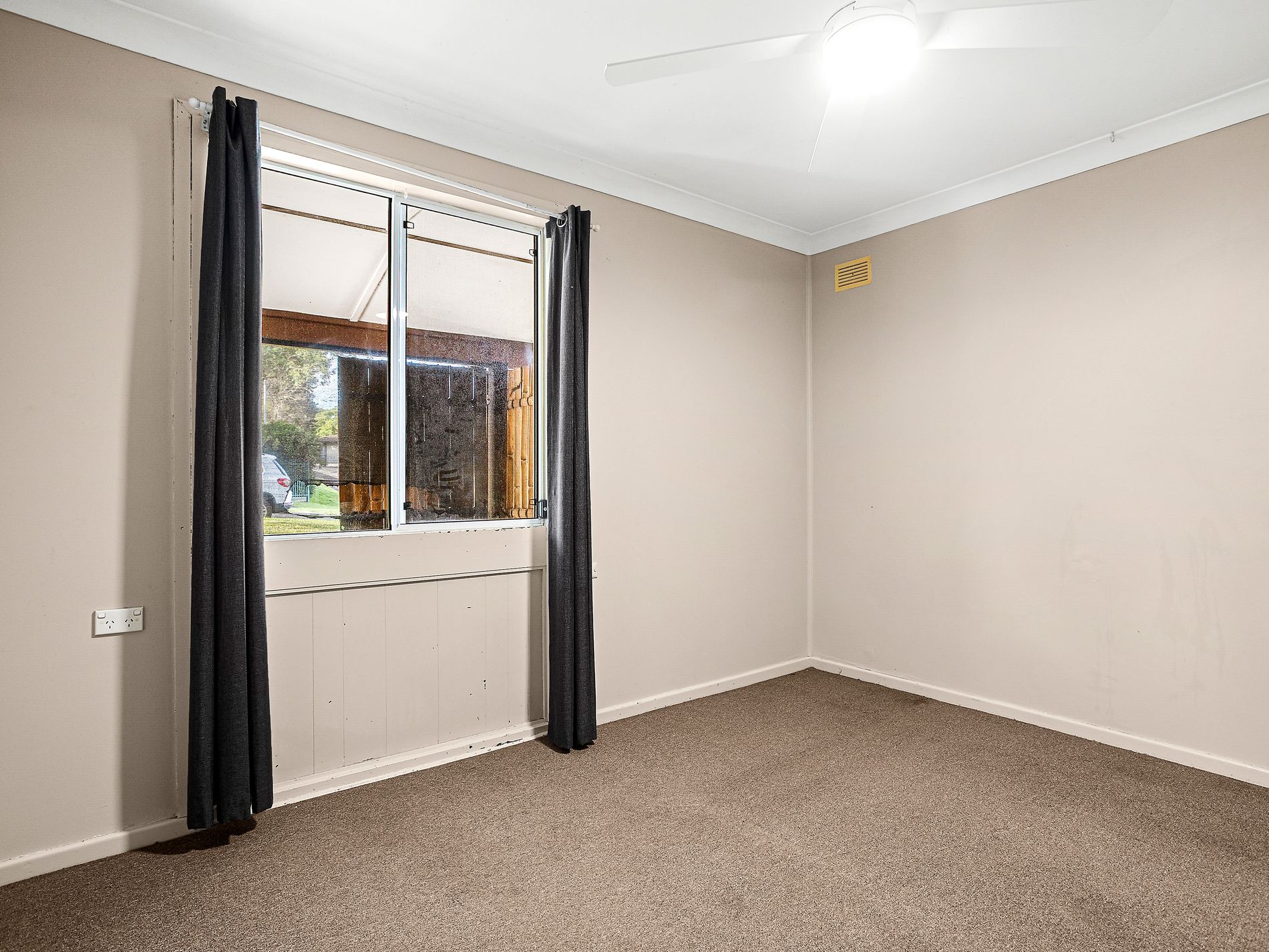 18 Gareema Avenue, Koonawarra