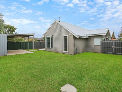 2 / 17 Osmonds Lane, Port Fairy