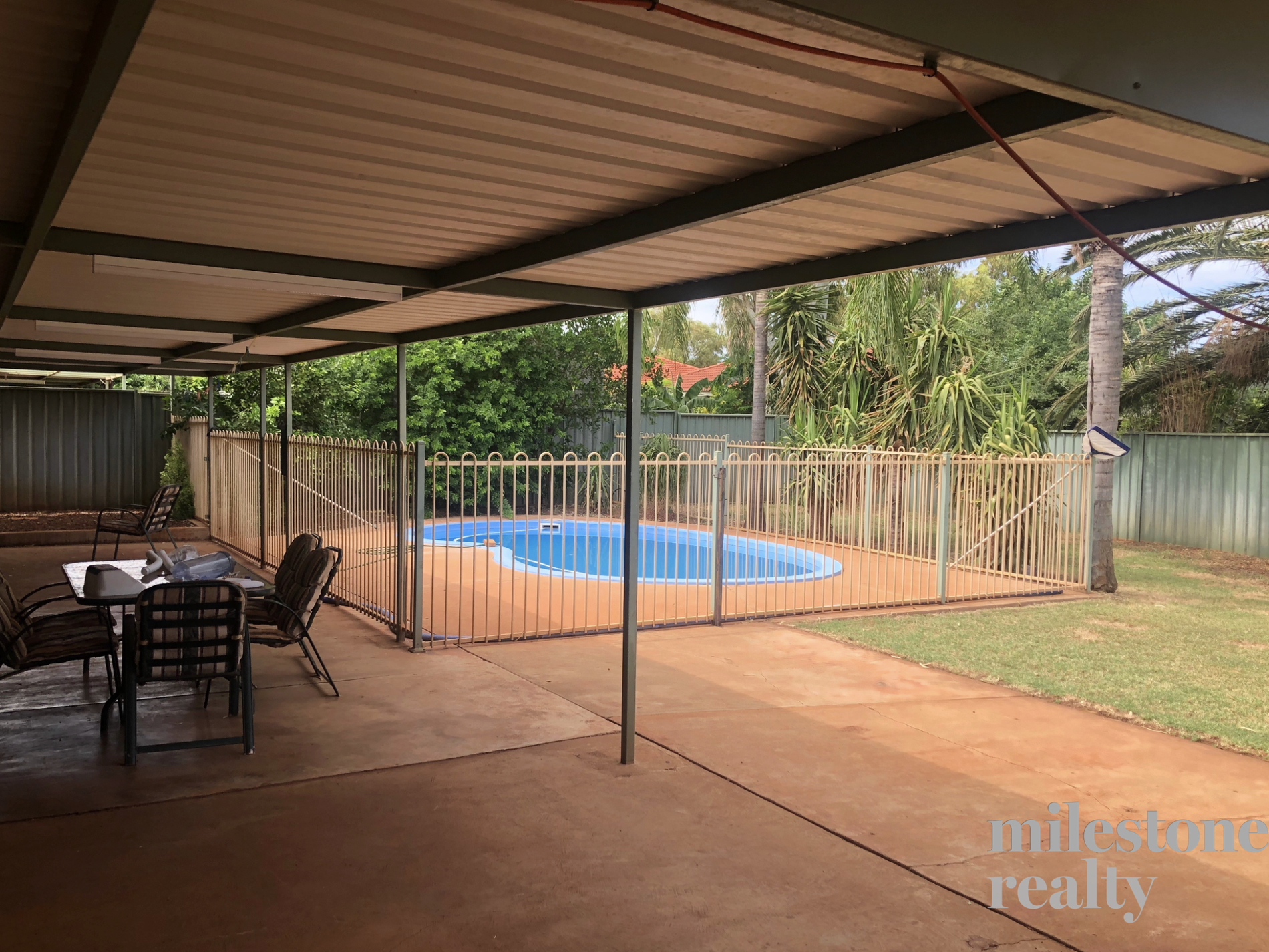 90 Oleander Street, Tom Price