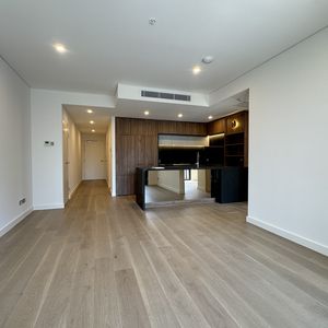606 / 9 Peach Tree Road