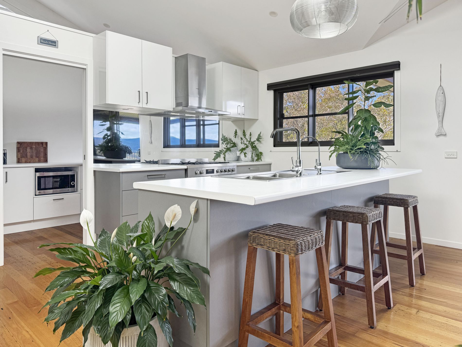 10 Warn Close, Merimbula