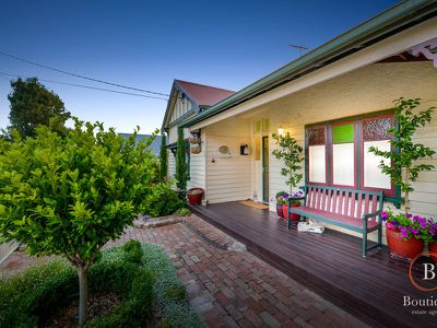 4 PARKER STREET, Pascoe Vale