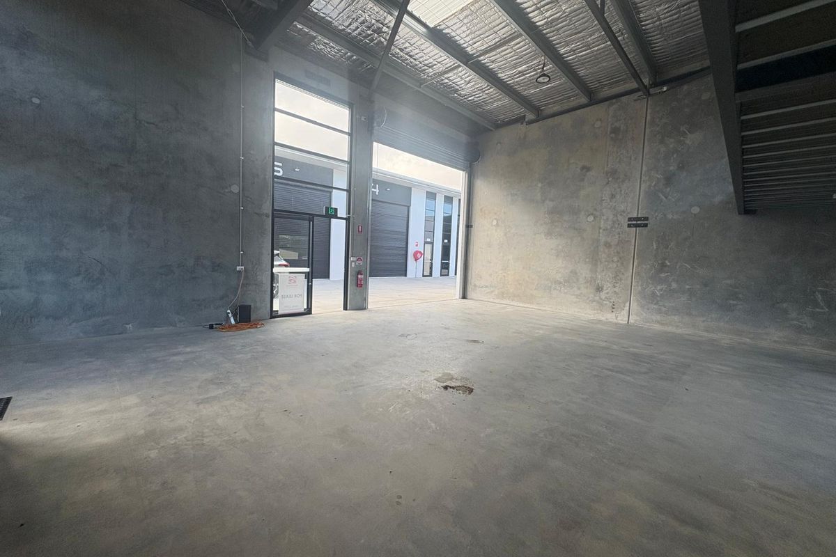 BASE - Unit 7 / 10 Think Road, Townsend