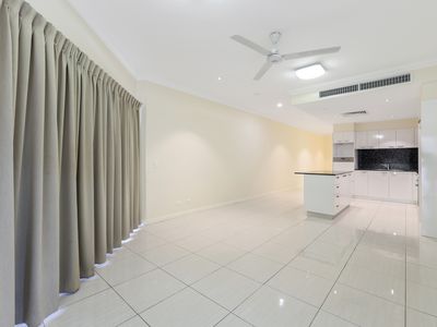 305 / 12 salonika, Parap