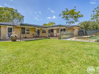 32 Bulgoon Crescent, Ocean Shores