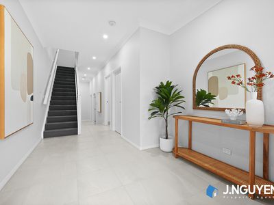 16A Woods Avenue, Cabramatta