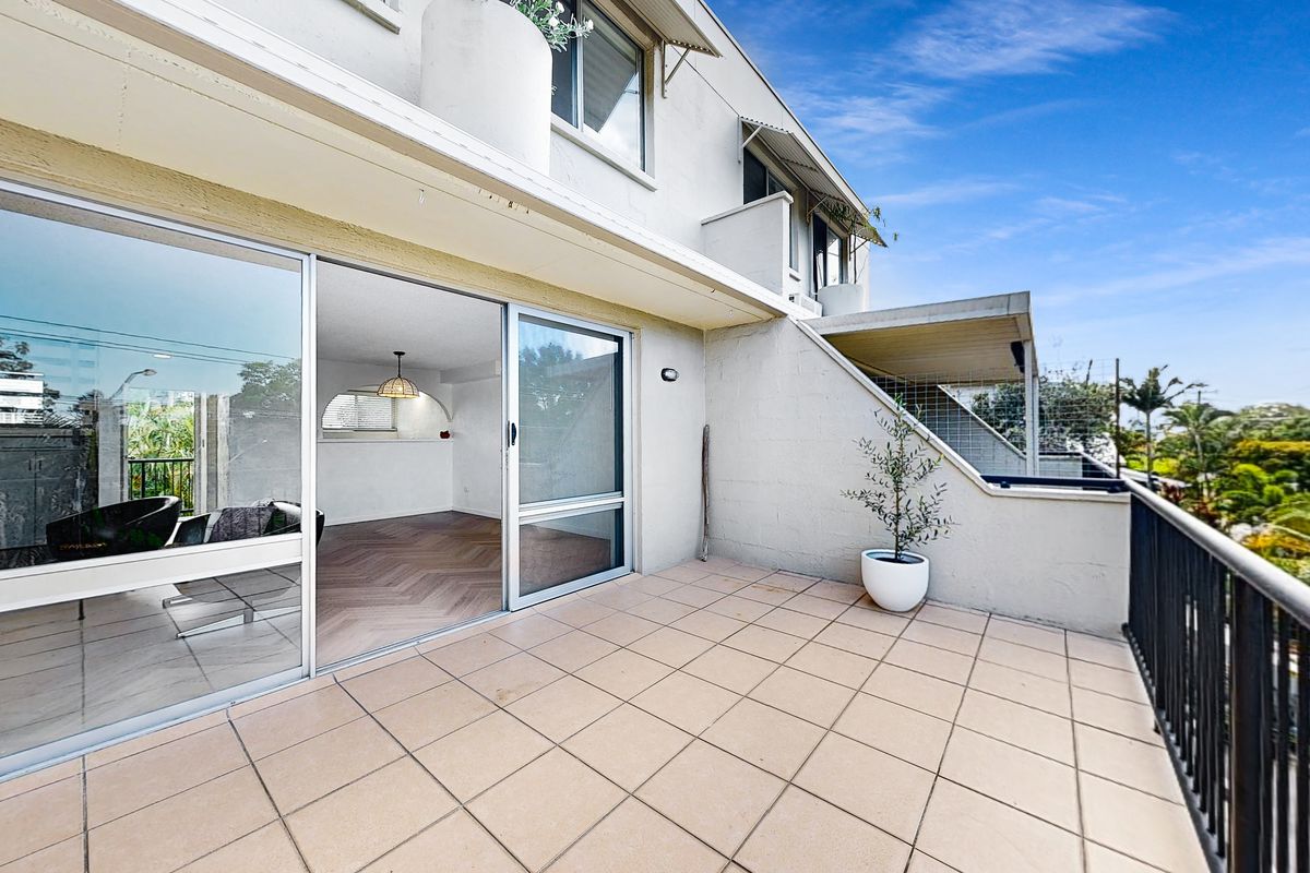 10 / 279-281 Weyba Road, Noosaville