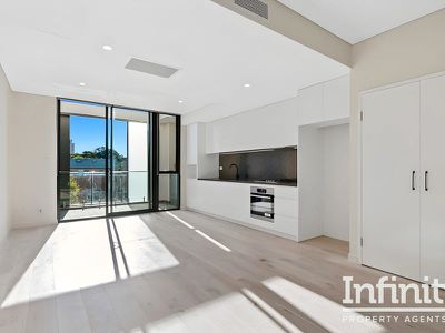 7 / 6 Danks Street, Waterloo
