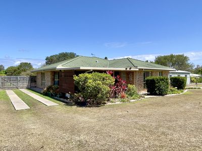 18 Orchid Avenue, Urangan