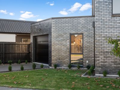 17 Eminence Drive, Northwood