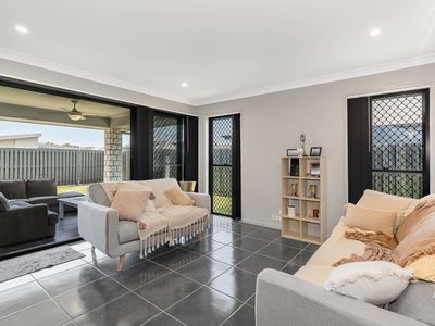 17 Taurus Circuit, Coomera